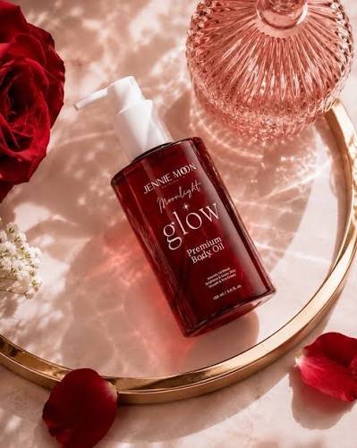 Moonlight Glow Premium Body Oil - image 6